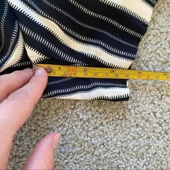 NWT H&M High Waist Navy Striped Wide  Leg Shorts Tie Belt Waist - Picture 15 of 16